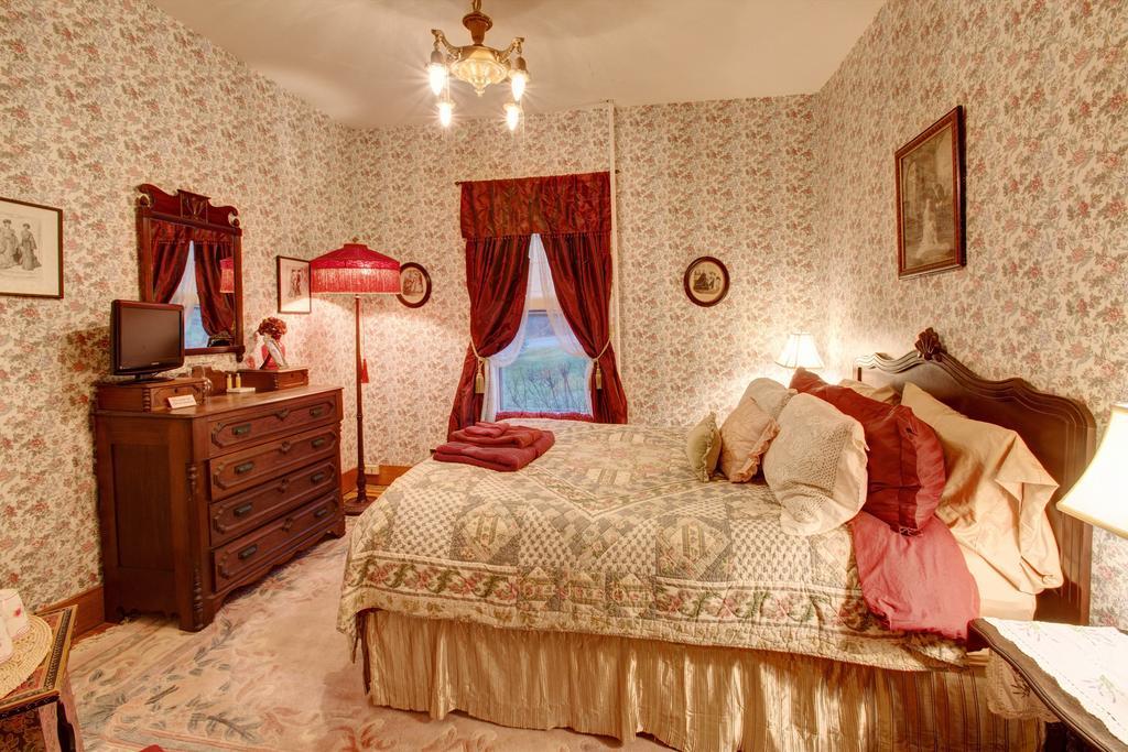 Margaretville Mountain Inn B&B Exteriör bild